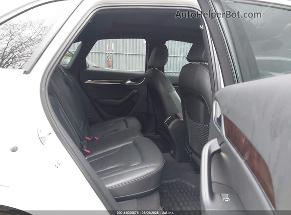 WA1EFCFS9GR016292 2016 AUDI Q3 White Widok naklejki z numerem VIN