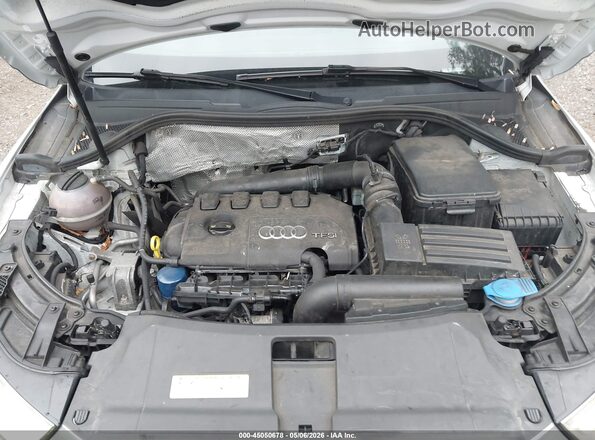 WA1EFCFS9GR016292 2016 AUDI Q3 White Widok z tyłu