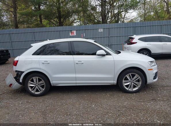 WA1EFCFS9GR016292 2016 AUDI Q3 White Widok wnętrza z tyłu