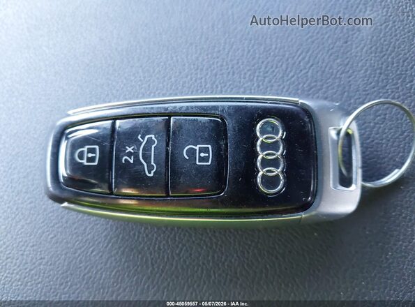 WA1EVAF10KD040422 2019 AUDI Q8 White 