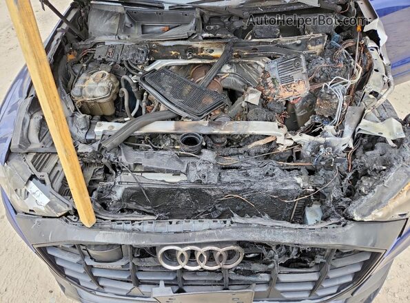 WA1EVAF10MD038057 2021 AUDI Q8 Blue ძრავის განყოფილების ხედი