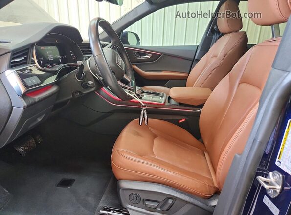 WA1EVAF11MD019758 2021 AUDI Q8 Blue წინა სალონის ხედი
