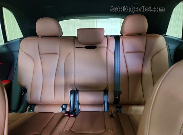 WA1EVAF11MD019758 2021 AUDI Q8 Blue უკანა სავარძლების ხედი