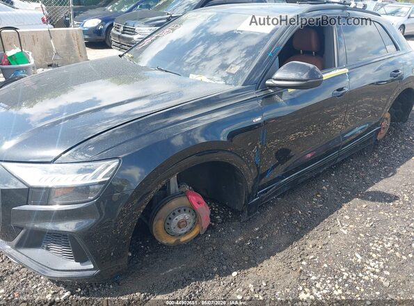 WA1EVBF10PD025352 2023 AUDI Q8 Black Vista frontal