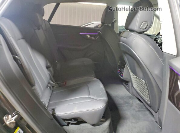 WA1EVBF18PD028211 2023 AUDI Q8 Black Vista de los asientos traseros