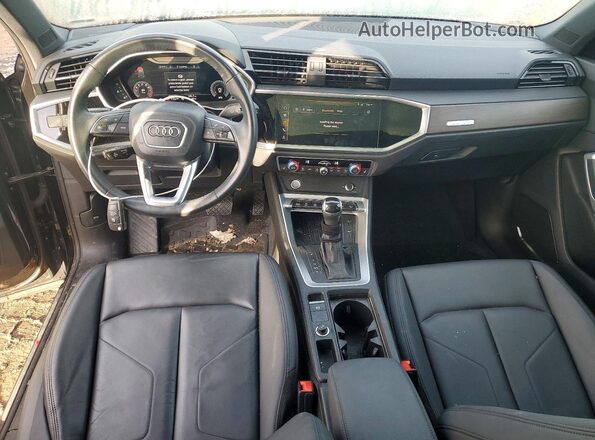 WA1FECF36L1028554 2020 AUDI Q3 Black Dashboard view