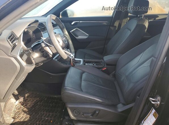 WA1FECF36L1028554 2020 AUDI Q3 Black Front interior view