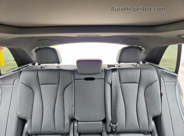 WA1FVAF17MD019669 2021 AUDI Q8 Серый Вид задних сидений