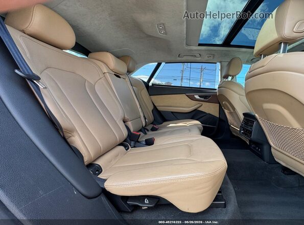 WA1FVAF18KD029107 2019 AUDI Q8 Blue VIN կոդի պիտակի տեսք