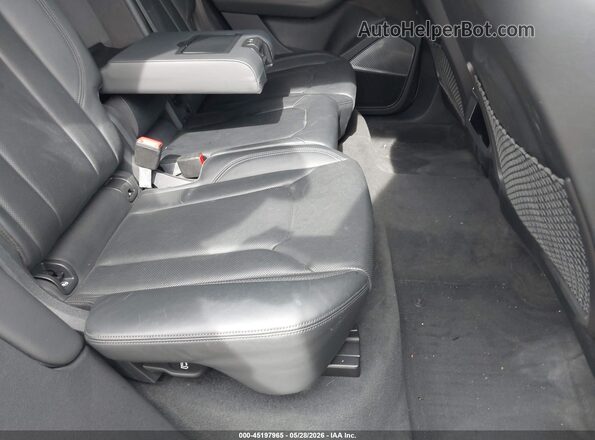 WA1FVAF18KD034789 2019 AUDI Q8 White Вид наклейки з VIN-кодом