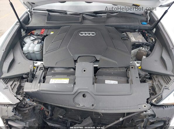 WA1FVAF18KD034789 2019 AUDI Q8 White Вид ззаду