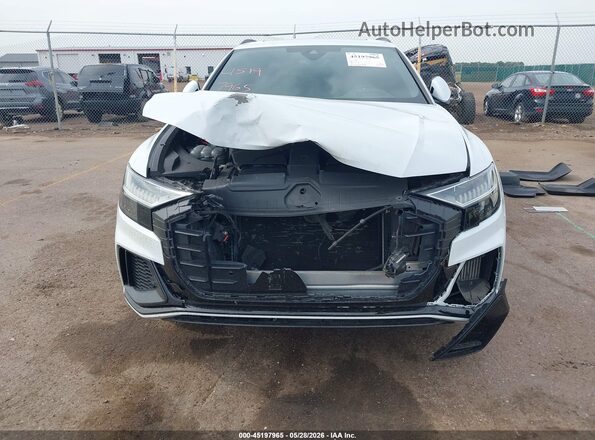 WA1FVAF18KD034789 2019 AUDI Q8 White Вид панелі приладів