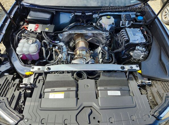 WA1FVBF10SD037286 2025 AUDI Q8 Blue Engine compartment view