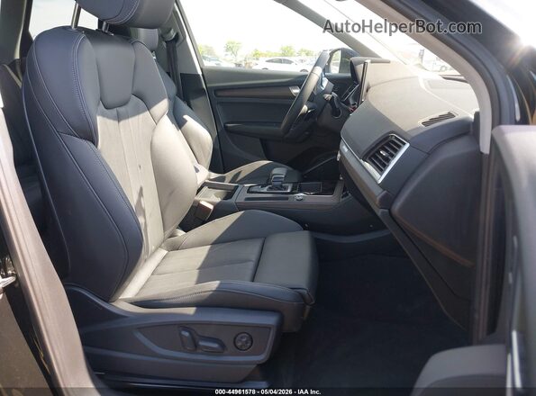WA1G2AFY2R2142390 2024 AUDI Q5 Черный Вид салона спереди