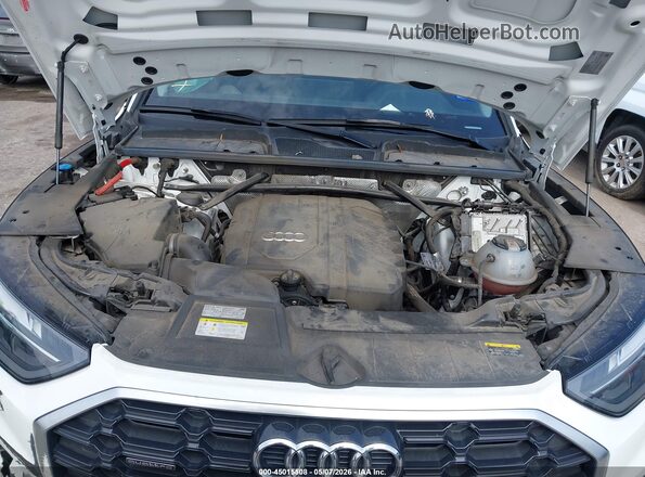 WA1GAAFY2N2018455 2022 AUDI Q5 White Rear view