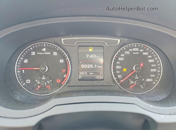 WA1GCCFS1HR003510 2017 AUDI Q3 Black Instrument cluster view