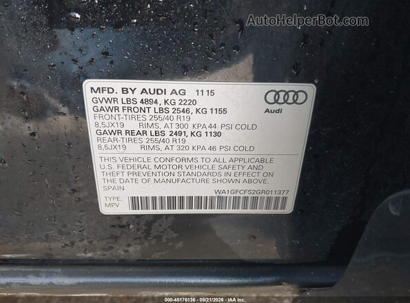 WA1GFCFS2GR011377 2016 AUDI Q3 Black Widok komory silnika