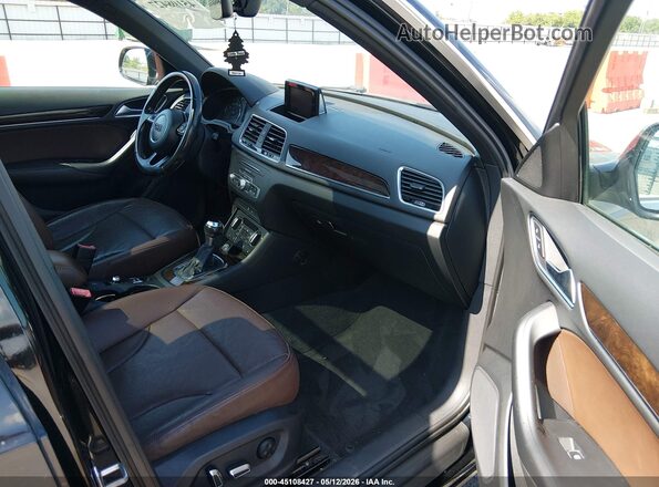 WA1HCCFS1HR005553 2017 AUDI Q3 Черный Вид салона спереди