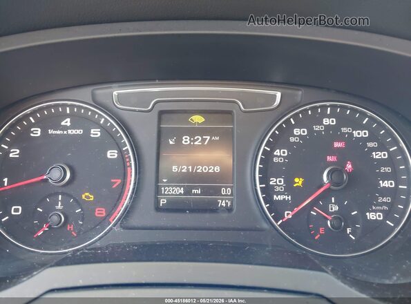 WA1HCCFS3JR004264 2018 AUDI Q3 Black Widok tylnych siedzeń