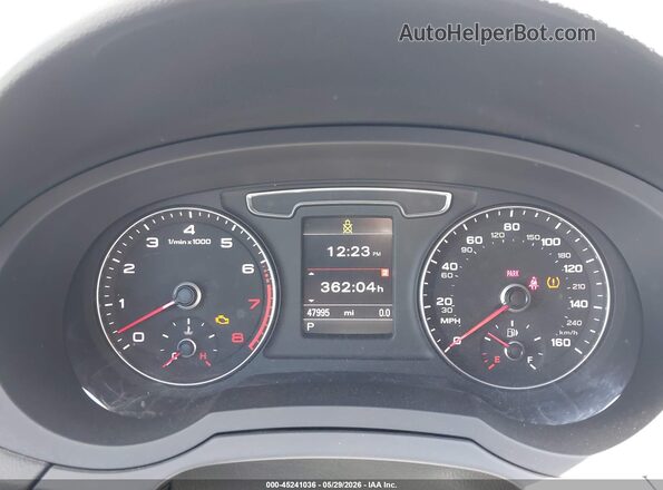 WA1HCCFS7JR020144 2018 AUDI Q3 White Rear seats view