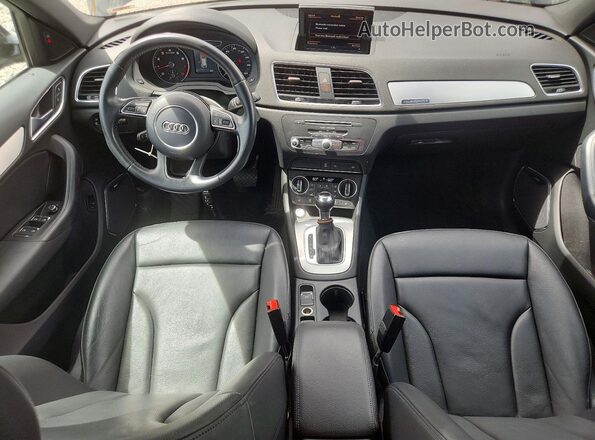 WA1JCCFS6JR019357 2018 AUDI Q3 Черный Вид панели приборов