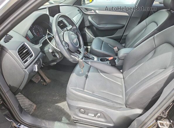 WA1JCCFS6JR019357 2018 AUDI Q3 Черный Вид салона спереди