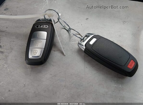 WA1KUBFZ3SP053455 2025 AUDI Q4 Gray Dashboard view
