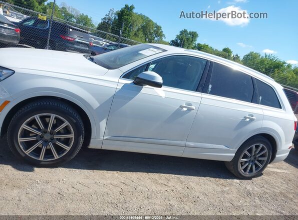 WA1LAAF70HD022924 2017 AUDI Q7 White 