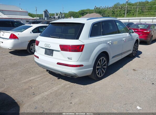WA1LAAF70HD022924 2017 AUDI Q7 White 