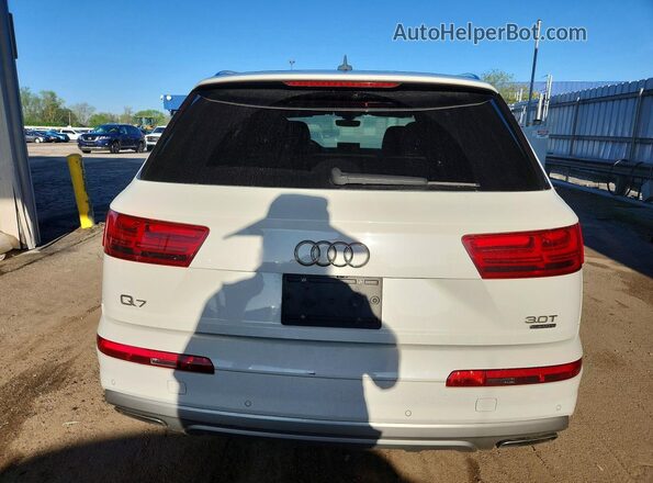 WA1LAAF70HD040680 2017 AUDI Q7 White 