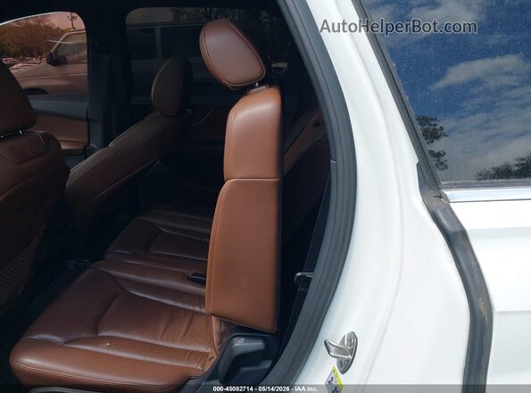 WA1LAAF70HD051517 2017 AUDI Q7 White VIN კოდის სტიკერის ხედი