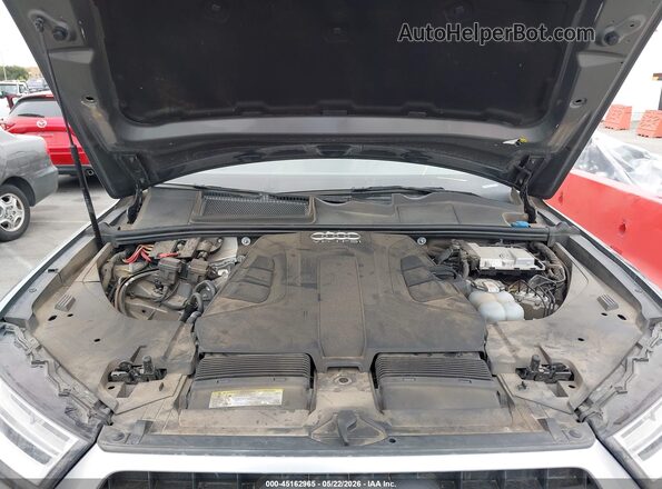 WA1LAAF70JD002906 2018 AUDI Q7 Gray Rear view