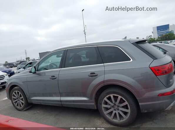 WA1LAAF70JD002906 2018 AUDI Q7 Gray 360 interior view