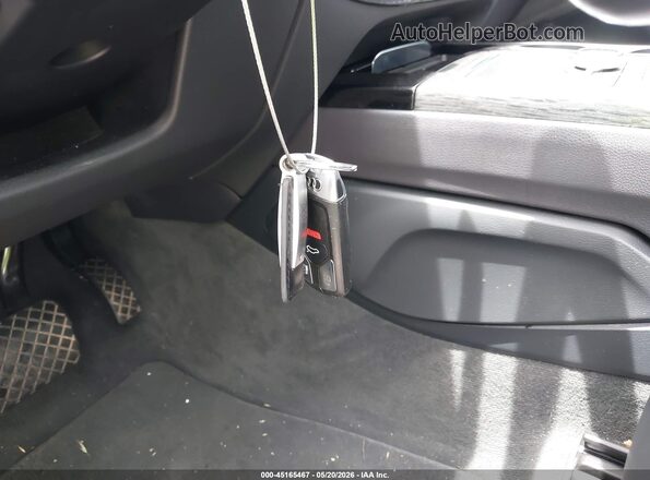 WA1LAAF71HD056435 2017 AUDI Q7 White Առջևի վահանակի տեսք