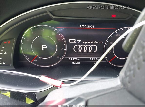 WA1LAAF71HD056435 2017 AUDI Q7 White Հետևի նստատեղերի տեսք
