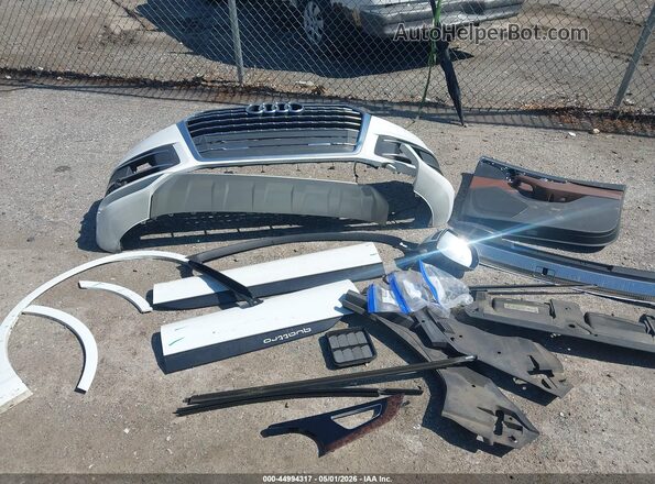 WA1LAAF72HD010743 2017 AUDI Q7 White Instrument cluster view