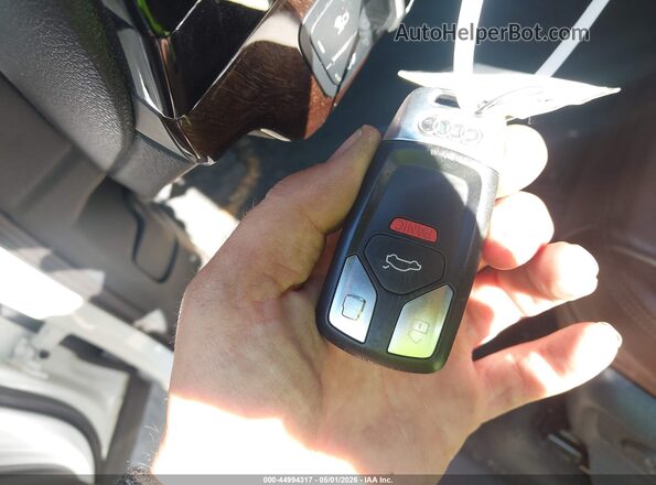 WA1LAAF72HD010743 2017 AUDI Q7 White Dashboard view