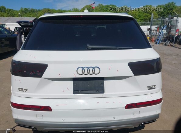 WA1LAAF72HD010743 2017 AUDI Q7 White 