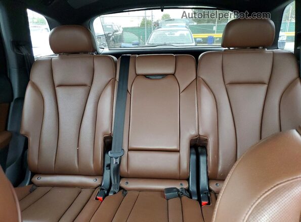 WA1LAAF75HD050833 2017 AUDI Q7 Gold Вид задніх сидінь