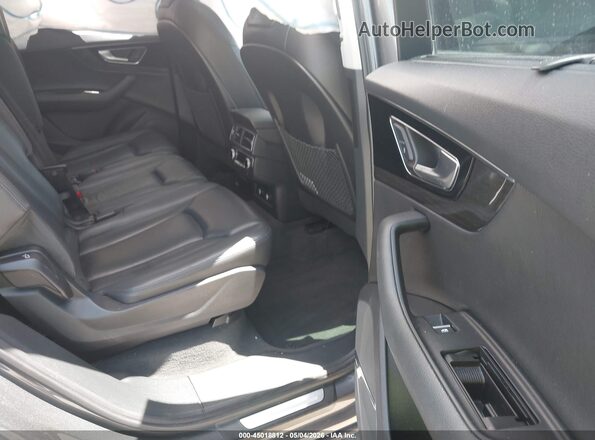 WA1LAAF77KD037217 2019 AUDI Q7 Gray Вид наклейки з VIN-кодом
