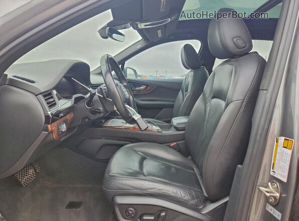 WA1LAAF78HD012982 2017 AUDI Q7 Gray Սալոնի դիմացի տեսք