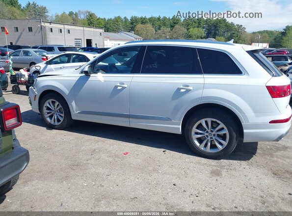 WA1LAAF79JD028436 2018 AUDI Q7 White Սալոնի 360 աստիճան տեսք