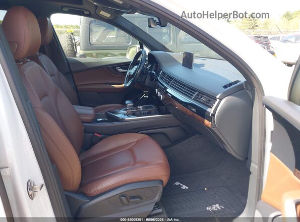 WA1LAAF79JD028436 2018 AUDI Q7 White Սալոնի դիմացի տեսք