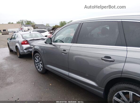 WA1LAAF7XHD019691 2017 AUDI Q7 Gray 360 interior view