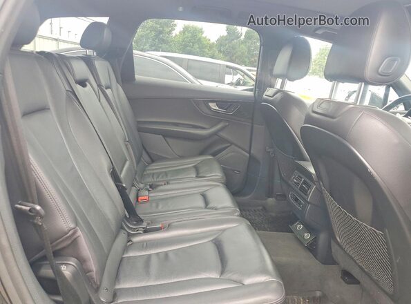 WA1LAAF7XHD046731 2017 AUDI Q7 Black Вид задньої частини салону