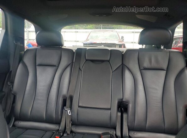 WA1LAAF7XHD046731 2017 AUDI Q7 Black Вид задніх сидінь