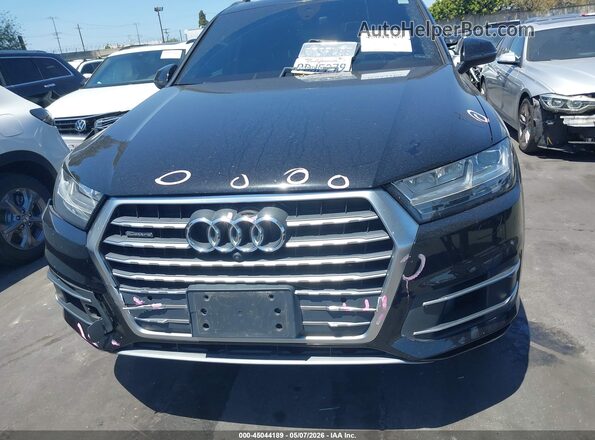 WA1LAAF7XJD000385 2018 AUDI Q7 Black Սալոնի հետևի տեսք