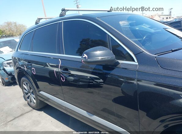 WA1LAAF7XJD000385 2018 AUDI Q7 Black Սալոնի 360 աստիճան տեսք