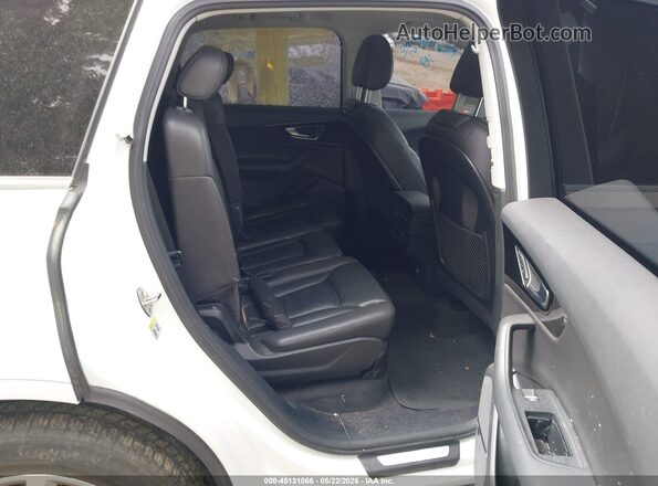 WA1LAAF7XJD004162 2018 AUDI Q7 White VIN sticker view