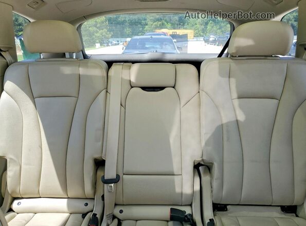 WA1LAAF7XJD004386 2018 AUDI Q7 Black Widok tylnych siedzeń